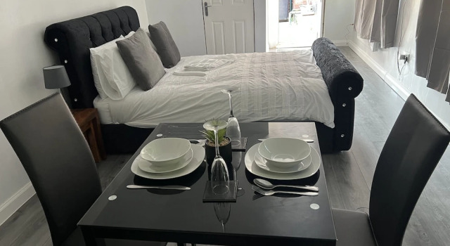 The Lodge Oldham, Забронировать Дом для отпуска Чаддертон Олдем