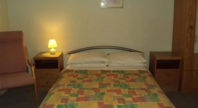 Papillon Woodhall Arms, Rezervați Hotel Hertford 