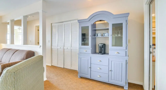 Newly Renovated Ozarks Condo: Pool & Hot Tub, Boek Appartement Hotels in Coney Island met parkeren, Parkeren