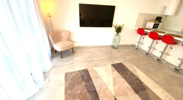 Апартаменты 2 pièces avec terrasse et piscine cannes Croisette