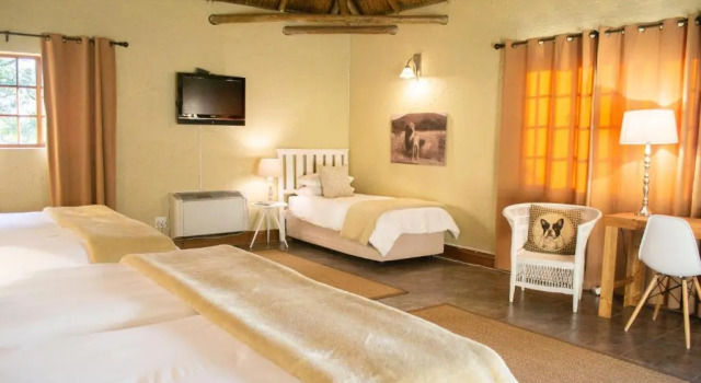 Номер Deluxe Safari Club SA