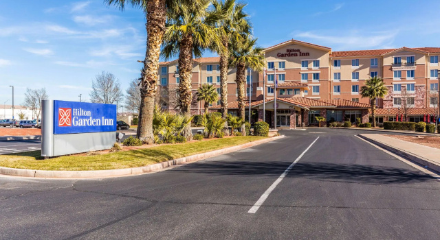 Номер Standard Hilton Garden Inn St. George