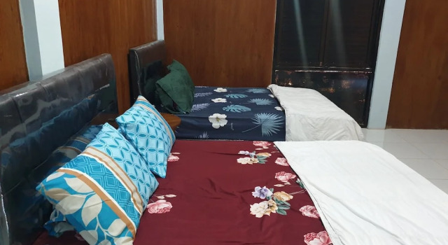 Номер Executive Capital O 92612 Penginapan D'alas Purwo & BeachNearPadang Savana Sadengan