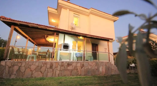 Poseidon Marine Villa, Rezerwuj Willa Wille w Ildir, Willa