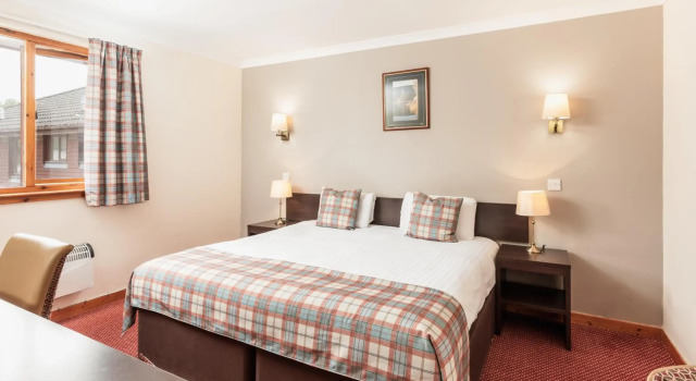 Highlander Hotel