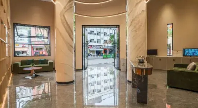 Jinhuang Future Hotel (Mengzi Min'an Road), Boek Hotel Hotels in Mengzi met parkeren, Parkeren