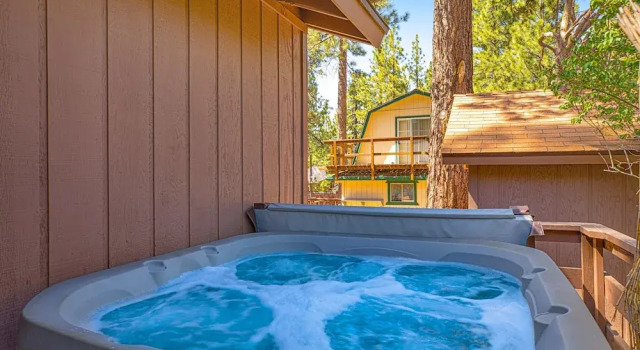 Номер Standard Country Club Cabin #357