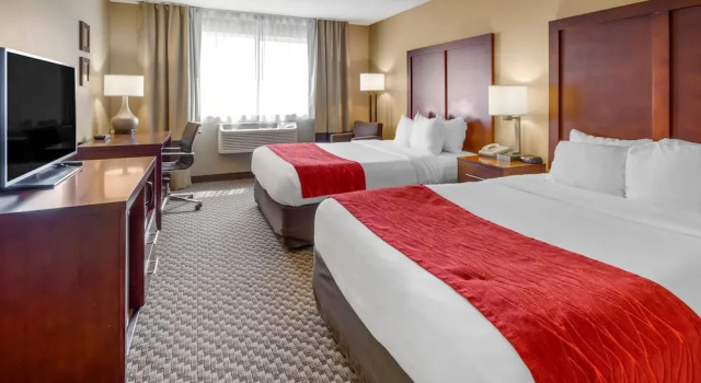 Четырёхместный номер Standard Comfort Inn Colville