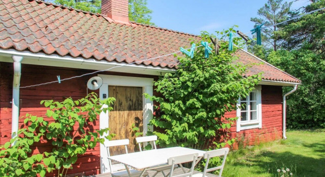 Amazing Home in Gamleby With 1 Bedrooms, Rezervați Hotel Gamleby 