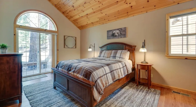 Коттедж 4 Mi to Downhill Ski Resort! Spacious Family Haven