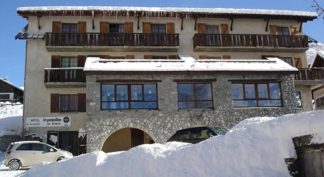 Hôtel Le Parpaillon, Prenota Hotel Hotel a Alvernia con parcheggio, Parcheggio