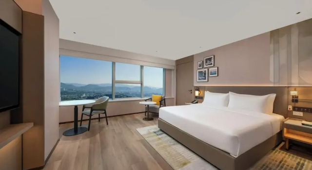 Двухместный номер Premium с видом на город Holiday Inn Yiwu Center by IHG