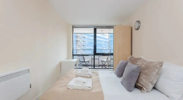 Двухместные апартаменты с балконом Vivid Apartment in Central London