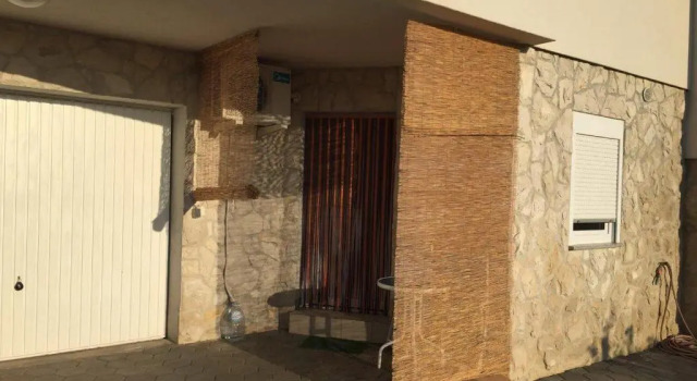 Студия Apartments Riva Povljana