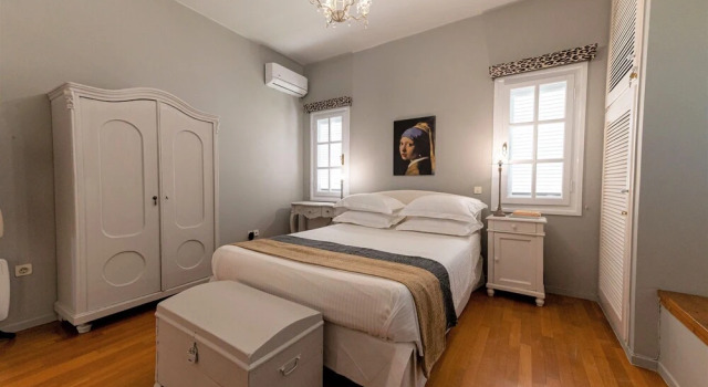 Serene Seaside Bliss - Lush & Secluded Garden Oasis, Prenota Casa vacanze Ville a Messenia, Villa
