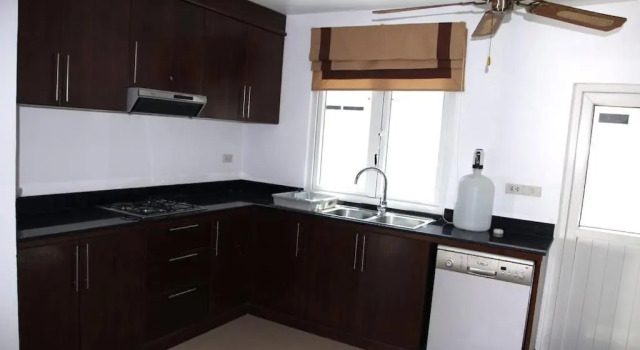 Вилла 4 bedroom villa- sleeps 8