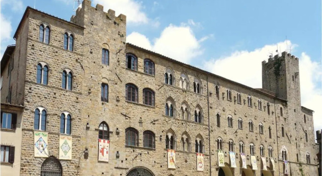 Beautiful Home In Volterra, Prenota Hotel Hotel a Volterra con piscina, Piscina