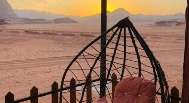 1 soveværelse i luksus- firedobbelt værelse med bjergudsigt Wadi Rum Legacy Camp
