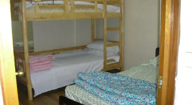 Hanjin Hostel, Забронировать Хостел Хостелы Кёнджу, рядом с Захоронения Кымгванчхон, Хостел