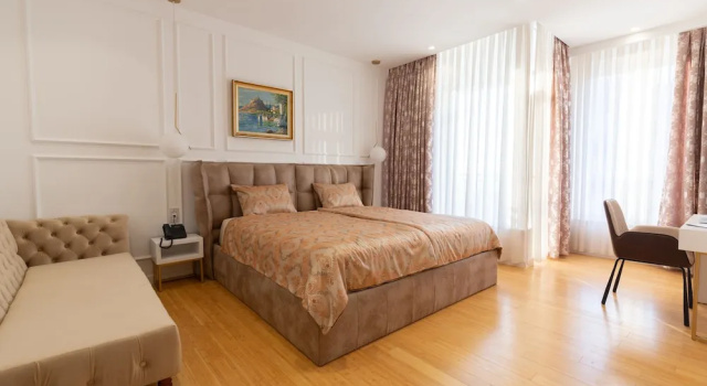 Полулюкс с балконом Star Hill Hotel