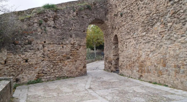 Апартаменты Puente viejo de Buitrago CASA ENCINA