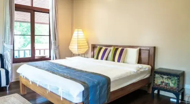 White Tea Hotel, Забронировать Отель Отели Ханг-Донг 4 звезды, рядом с Royal Park Rajapruek, 4*