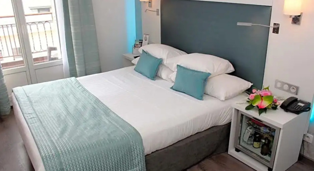Номер Classic Best Western Plus Hotel Carlton Annecy