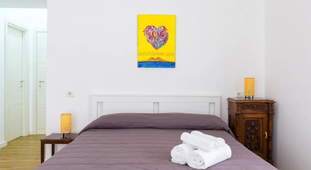 Barrio 133 - Double Bedroom in Center by Napoliapartments