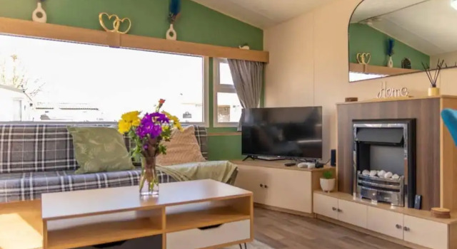 Tattershall Lakes Private Hot Tub Lodge - Sleeps 6, Rezervasyon Tatil Evi Merseyside villalar, Villa