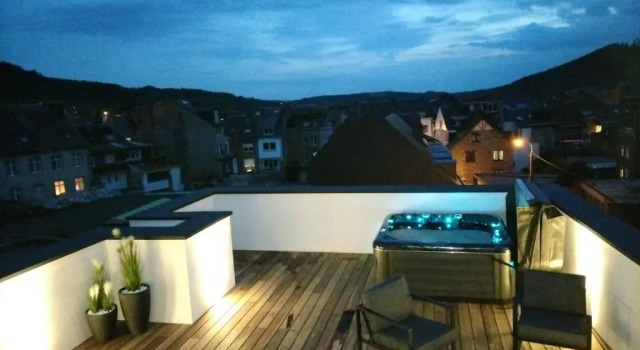 Апартаменты Appartement avec RoofTop au centre de Malmedy