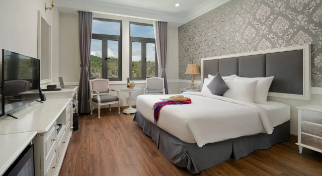 Номер Deluxe с видом на город Отель AVS Hotel Phu Quoc