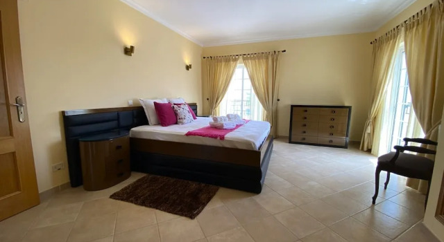 Pêra Amazing Villa With Pool by Homing