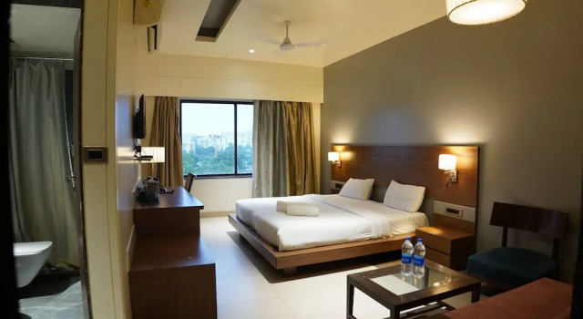 Номер Luxury Hotel Sadanand Regency - Balewadi, Baner