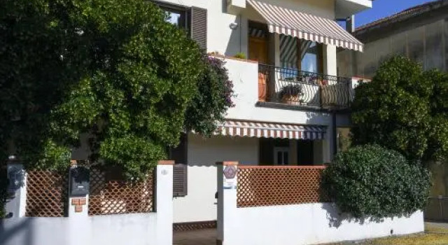 Casa Zafferano, Забронировать Отель Альбенга Ривьера-делле-Пальме