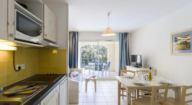 Студия с балконом Garden & City Six-Fours-les-Plages