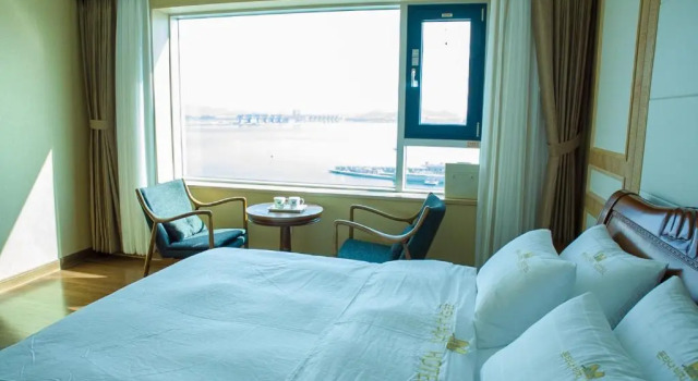 Люкс Fontana Beach Hotel