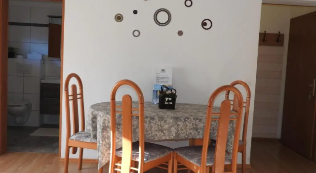Апартаменты Warmbad Apartments