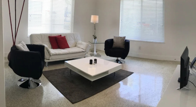 Sunny Inn Miami