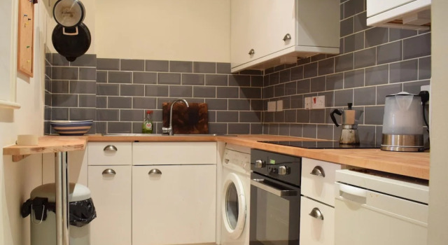 Modern 1 Bedroom Apartment Near London Bridge, Varaa Huoneisto Asunnot kohteessa Merseyside, Huoneisto