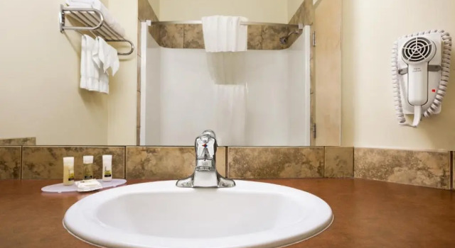 Номер Standard Days Inn by Wyndham Bonnyville