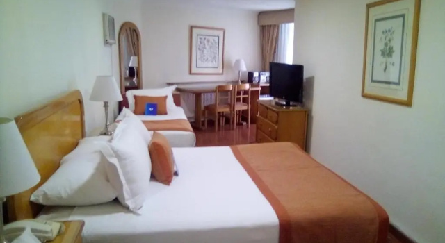 Четырёхместный номер Standard Hotel Canciller - Ex Hotel Presidente