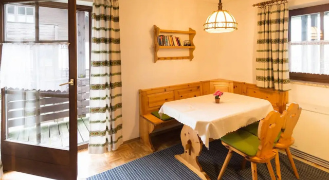 First Floor Apartment With Oven, at a Nature Reserve Area, Prenota Appartamento Appartamenti a Baviera, Appartamento