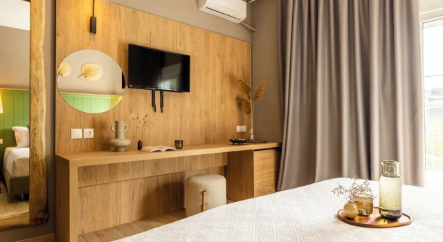 Двухместный номер Comfort c 1 комнатой с балконом и с видом на город Skiathos Theros, Philian Hotels and Resorts