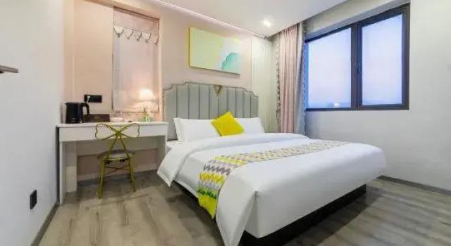 Люкс Deluxe Weilanhai Boutique Hotel