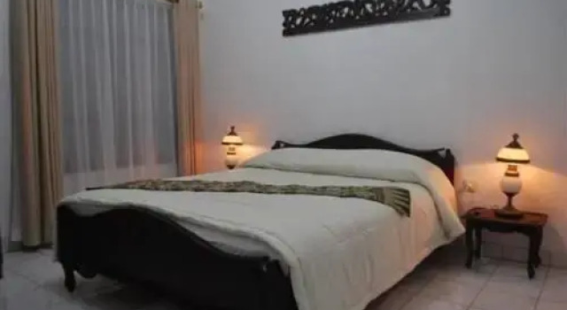 Queen Homestay