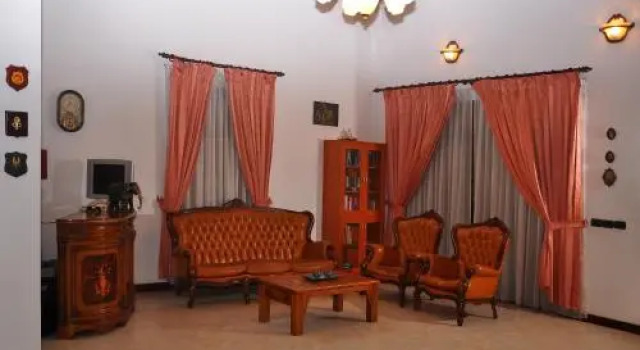 Rosewood Residence, Забронировать Отель Канди 