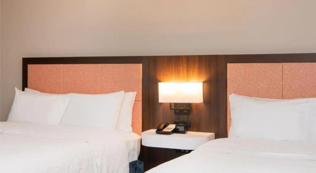 Двухместный люкс Deluxe Hampton Inn Cleveland-Solon