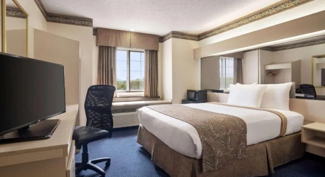 Номер Standard Travelodge by Wyndham Fort Scott