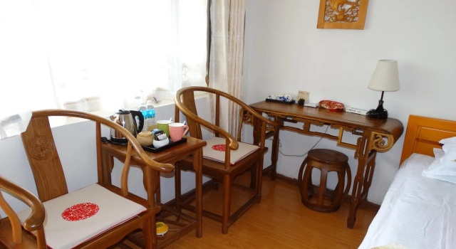 Dali Shaxi Cato's Inn, Book Hotel Shaxi Yunnan