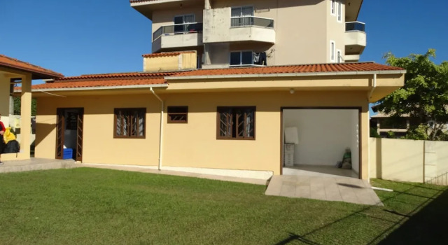 House for 5 Guests - 05, Забронировать Дом для отпуска Коттеджи Флорианополиса, Коттедж